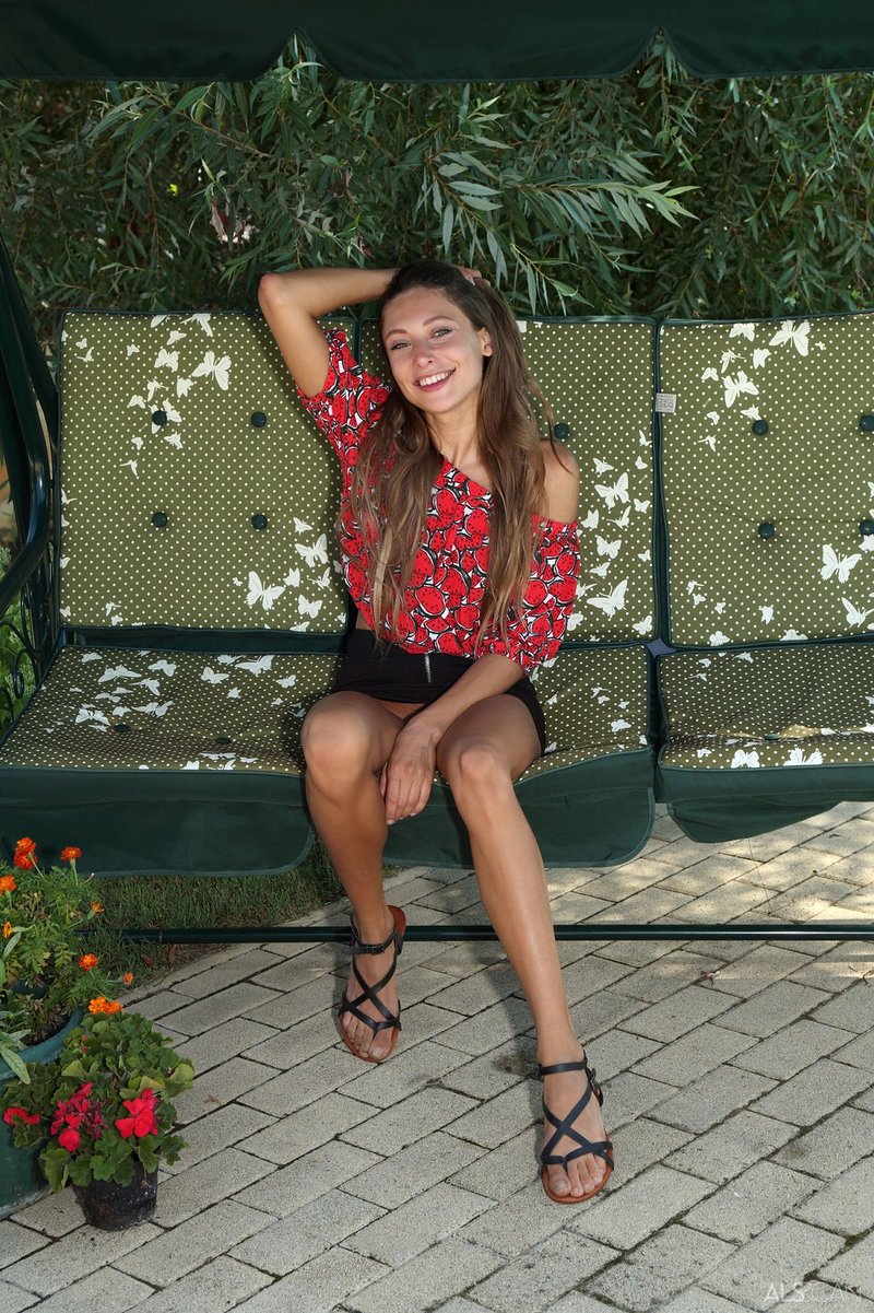 Елена, 25